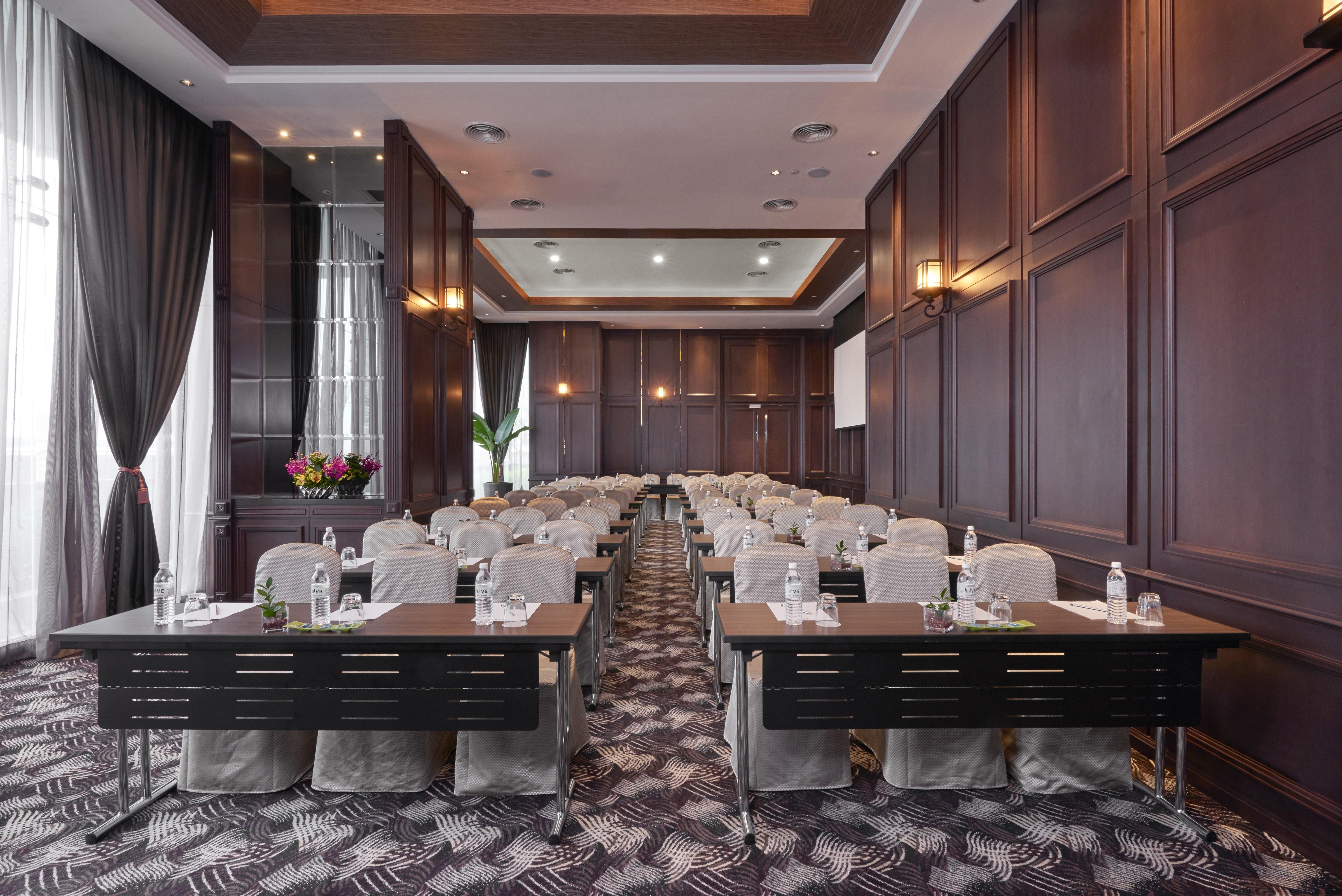 Ve Hotel & Residence Куала-Лумпур Экстерьер фото