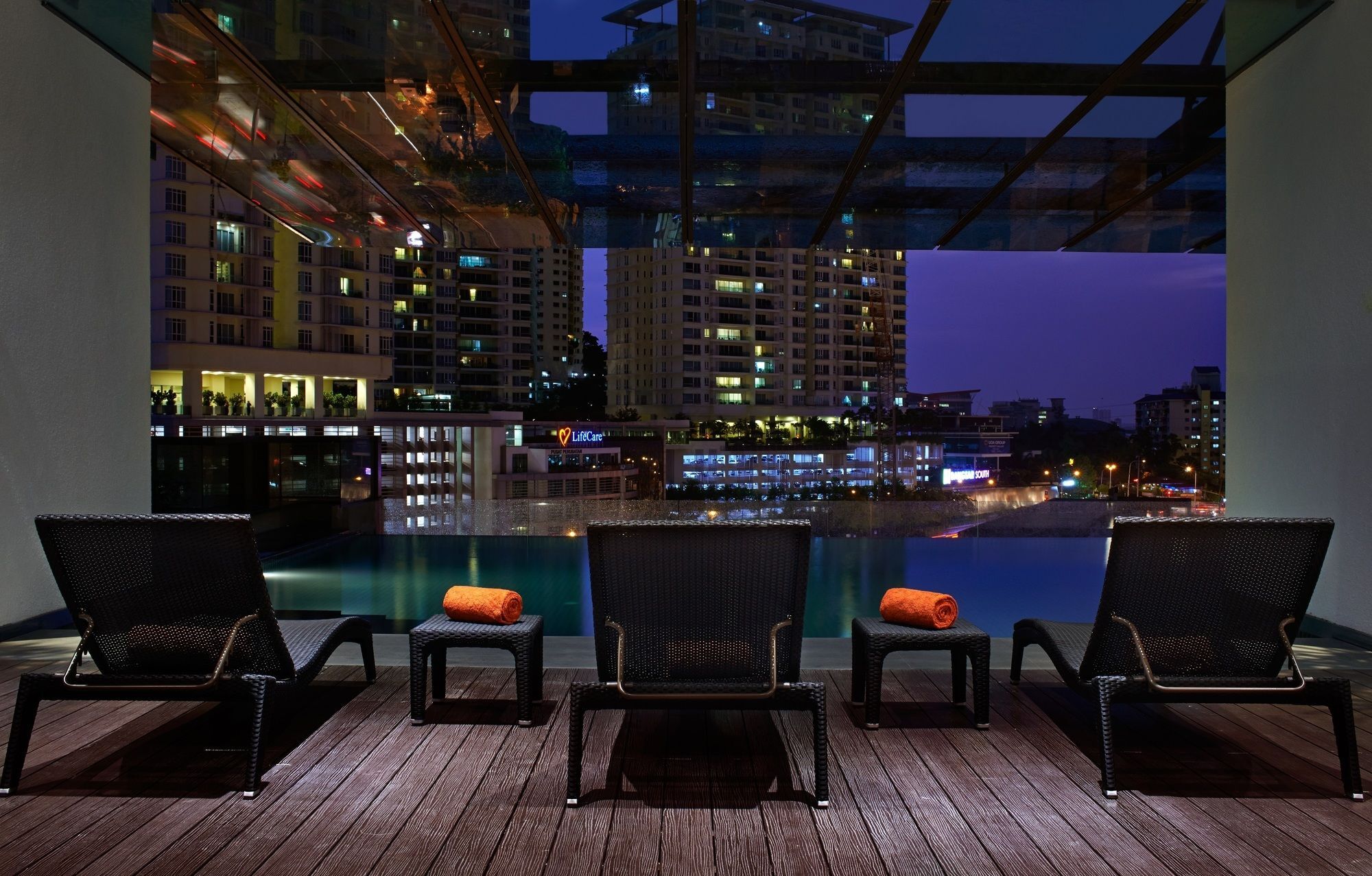 Ve Hotel & Residence Куала-Лумпур Экстерьер фото